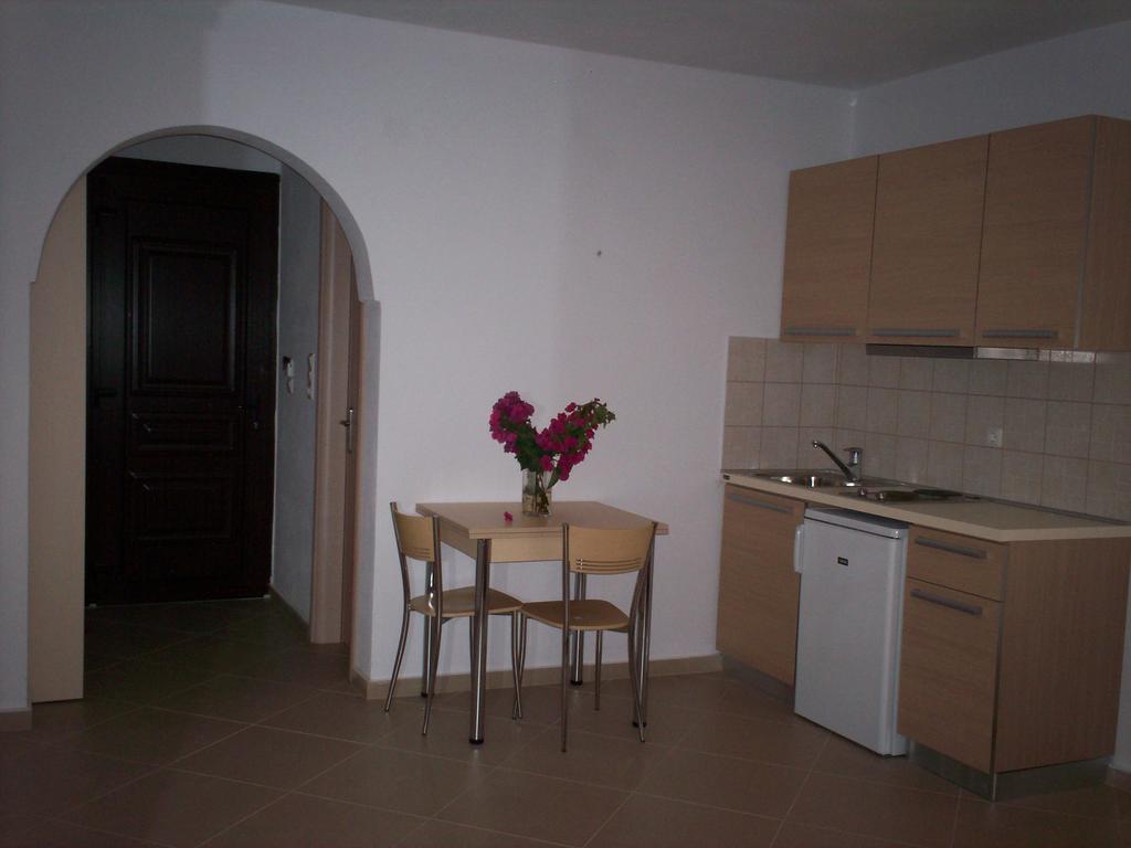 Alex Mike Apartment Agia Anna  Luaran gambar